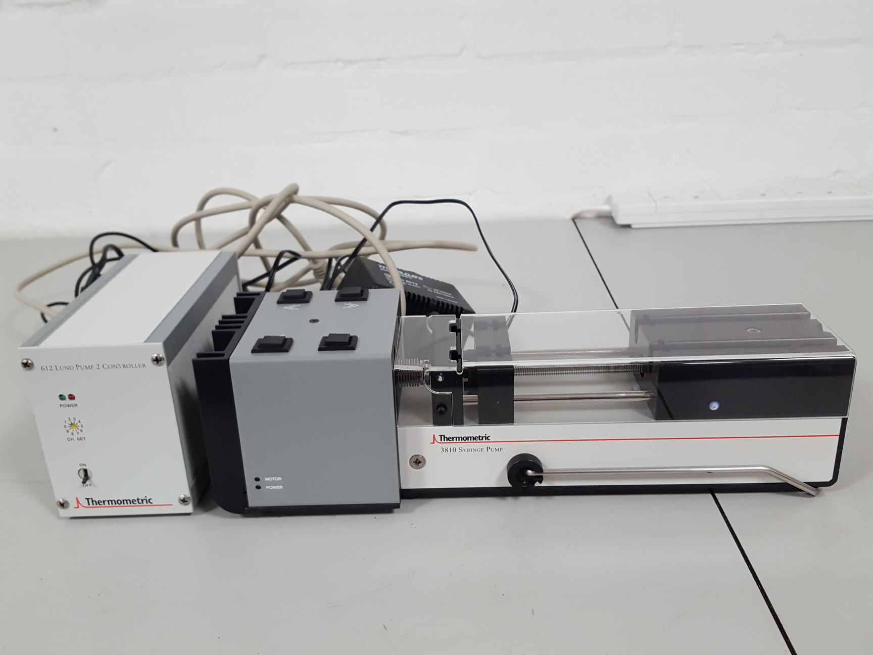 Image of Thermometric 612 Lund Syringe PUMP 2 Controller & 3810 Syringe Pump Lab