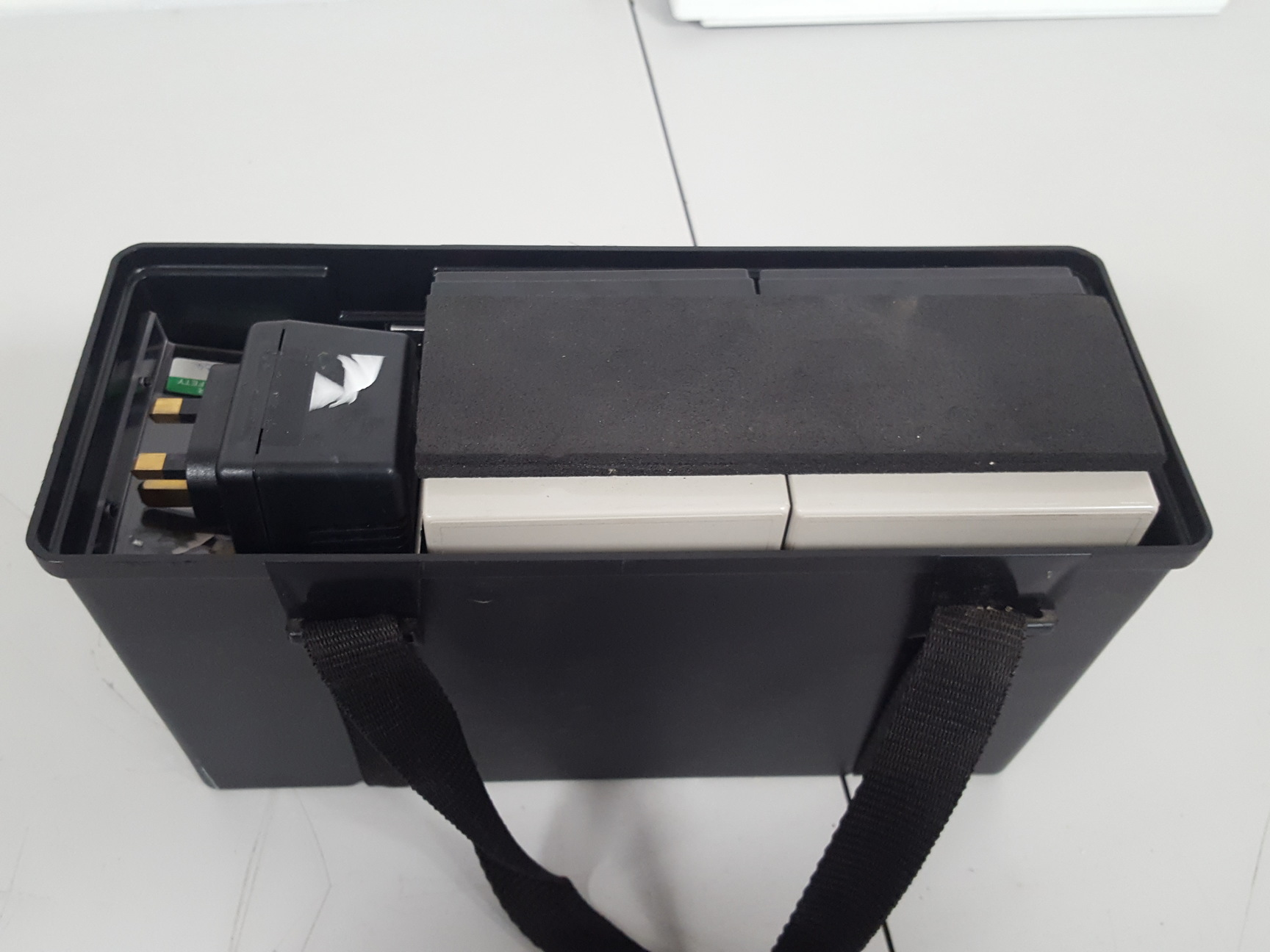 Image of RS PRO Rechargeable Lead Acid Battery - 12V, 24Ah RS Stock No. 157-3953