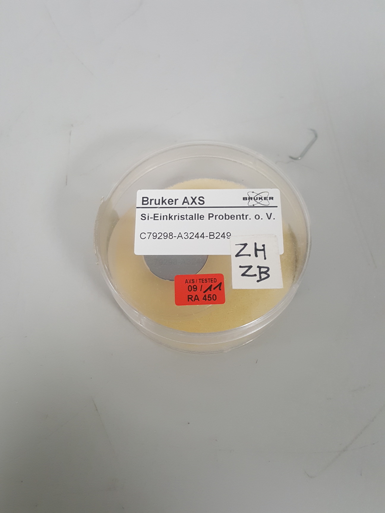 Image of 6x Bruker AXS XRD Sample / Specimen Holder, steckblende 8mm A17-B85, C79298-A324