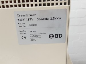 Thumbnail image of BD FACSCalibur Flow Cytometer Cell Analyser + 44 TF 110 Transformer Lab