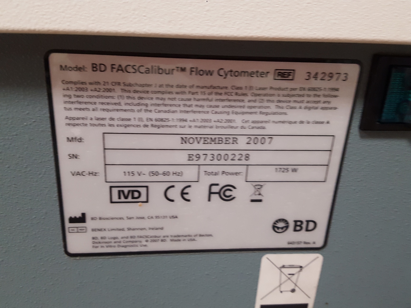 Image of BD FACSCalibur Flow Cytometer Cell Analyser + 44 TF 110 Transformer Lab