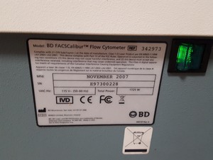 Thumbnail image of BD FACSCalibur Flow Cytometer Cell Analyser + 44 TF 110 Transformer Lab