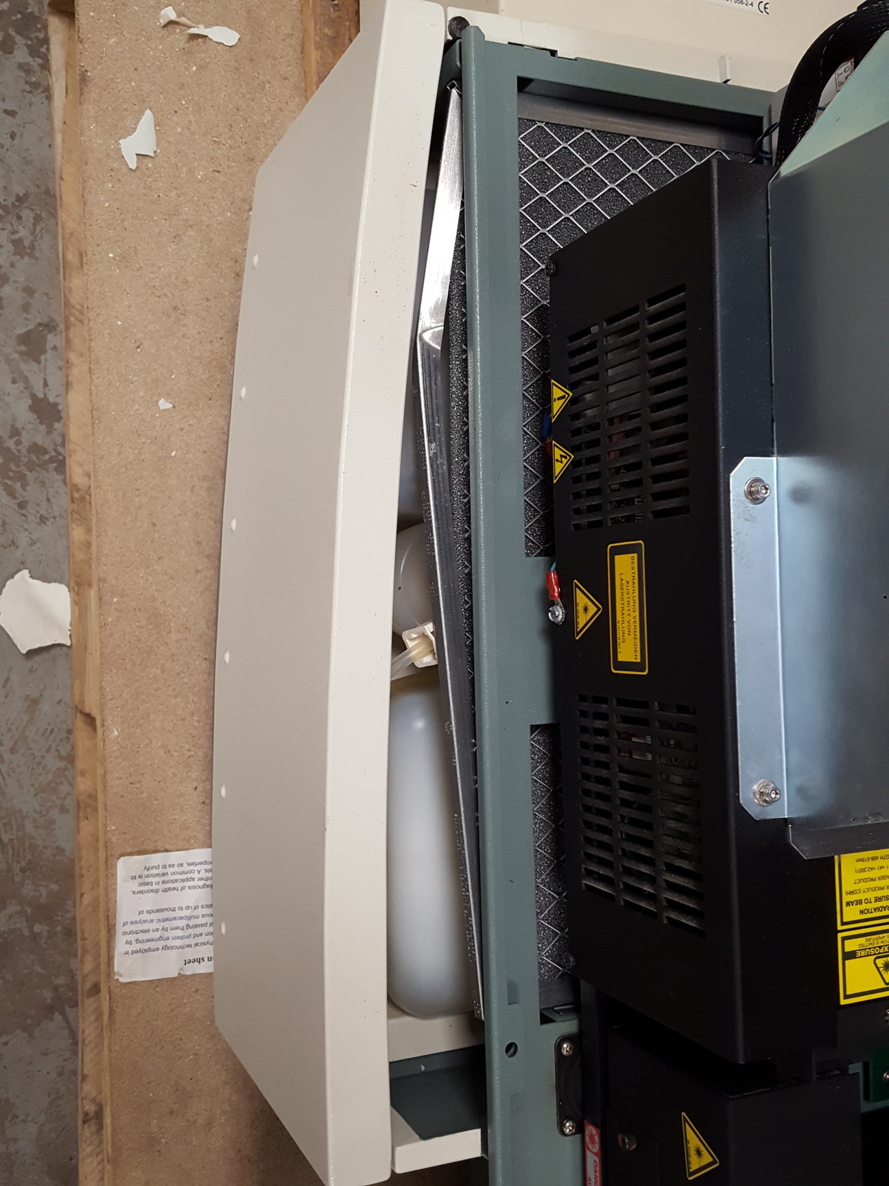 Image of BD FACSCalibur Flow Cytometer Cell Analyser + 44 TF 110 Transformer Lab