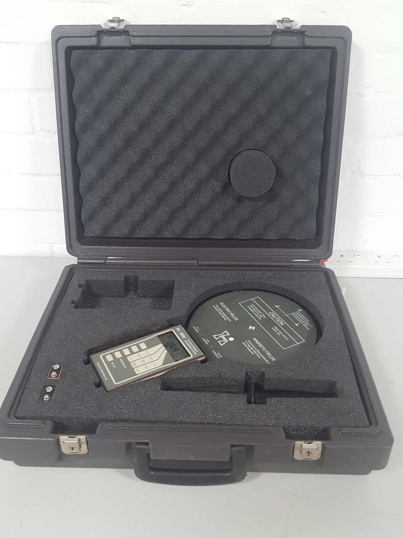 Image of Holaday HI-3604 ELF Survey Meter