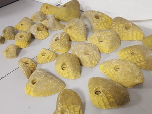 Thumbnail image of Lot of 25 Yellow Bouldering / Rock Climbing Grips Hand / Foot - No Bolts