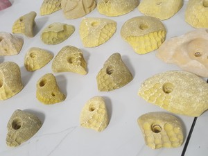 Thumbnail image of Lot of 21 Yellow Bouldering / Rock Climbing Grips Hand / Foot - No Bolts