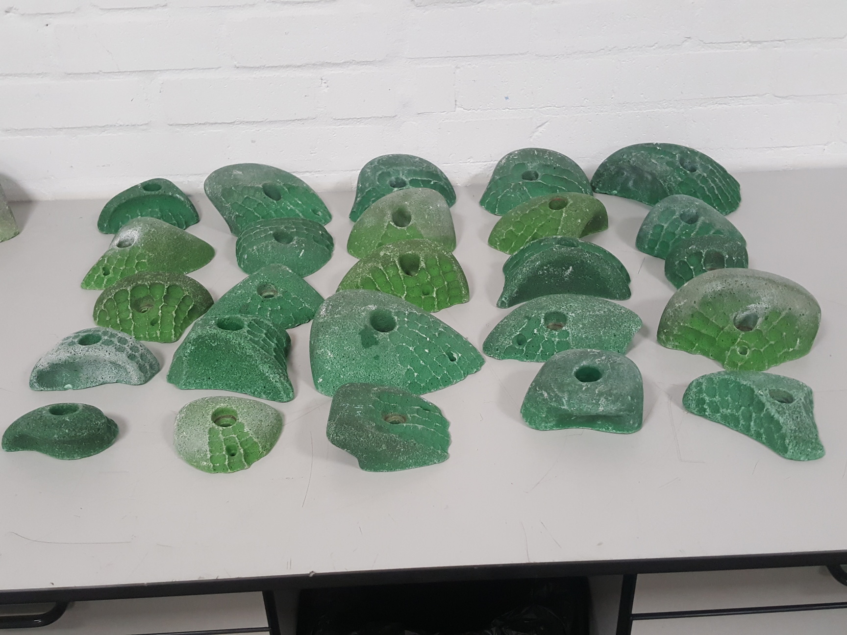 Image of Lot of 25 Green Bouldering / Rock Climbing Grips Hand / Foot - No Bolts