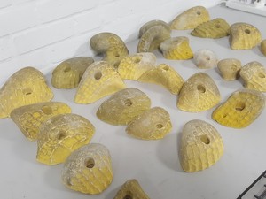 Thumbnail image of Lot of 25 Yellow Bouldering / Rock Climbing Grips Hand / Foot - No Bolts