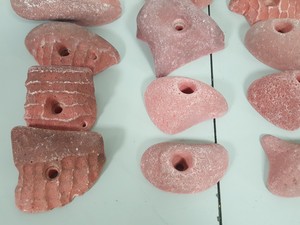 Thumbnail image of Lot of 25 Pink Bouldering / Rock Climbing Grips Hand / Foot - No Bolts