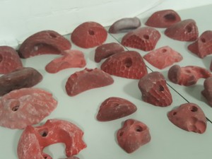 Thumbnail image of Lot of 25 Red Bouldering / Rock Climbing Grips Hand / Foot - No Bolts