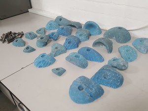 Thumbnail image of Lot of 25 Blue Bouldering / Rock Climbing Grips Hand / Foot - With Bolts