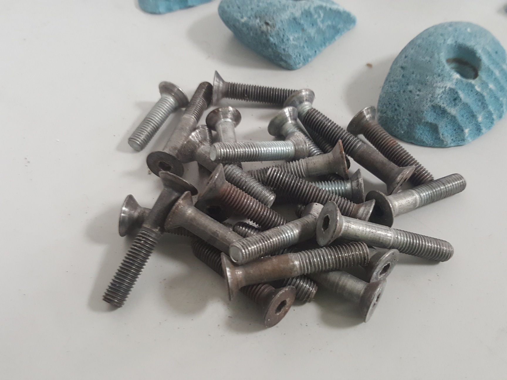 Image of Lot of 25 Blue Bouldering / Rock Climbing Grips Hand / Foot - With Bolts