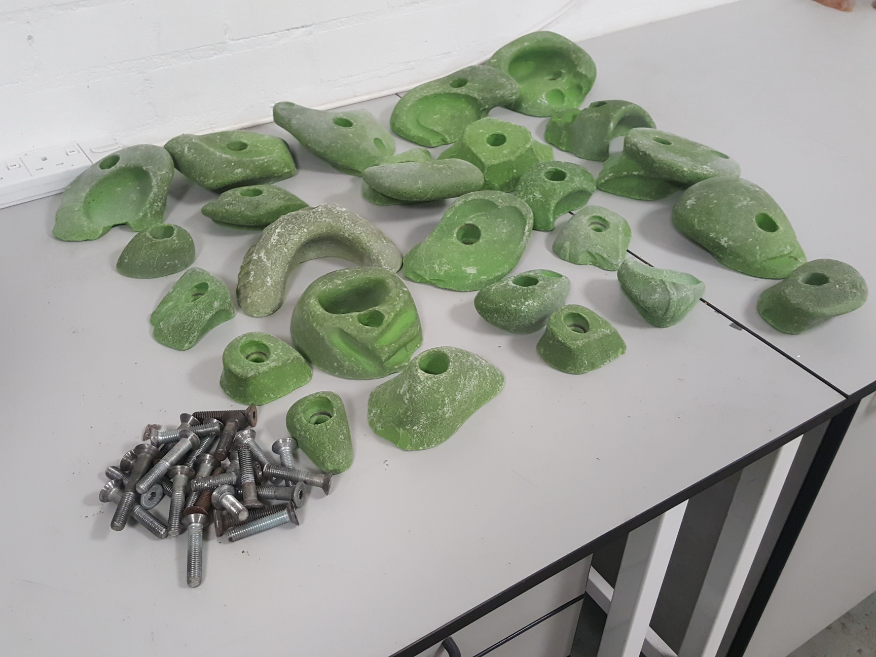 Image of Lot of 25 Green Bouldering / Rock Climbing Grips Hand / Foot - With Bolts