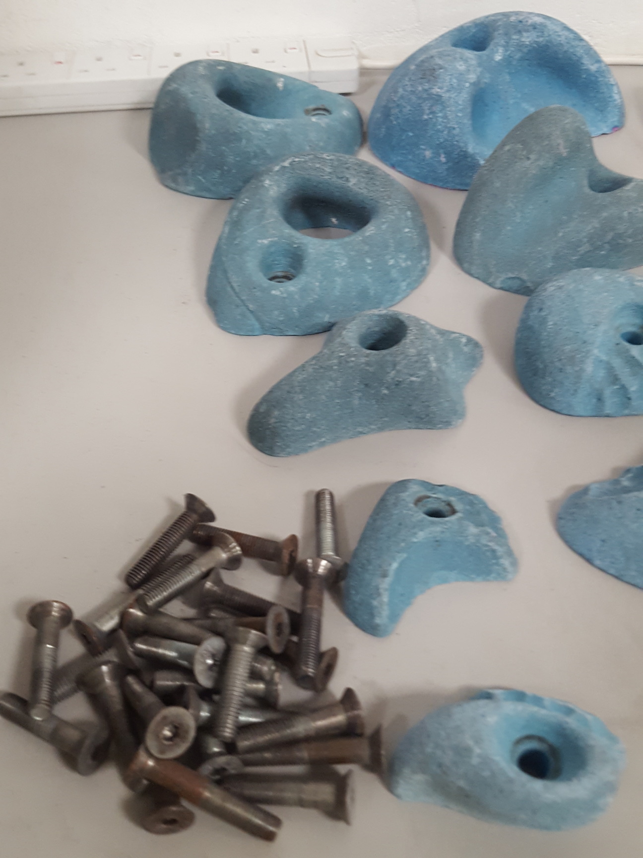 Image of Lot of 25 Blue Bouldering / Rock Climbing Grips Hand / Foot - With Bolts