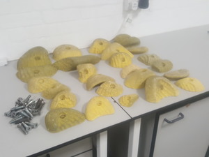 Thumbnail image of Lot of 24 Yellow Bouldering / Rock Climbing Grips Hand / Foot - With Bolts