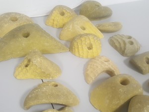 Thumbnail image of Lot of 24 Yellow Bouldering / Rock Climbing Grips Hand / Foot - With Bolts