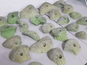 Thumbnail image of Lot of 25 Green Bouldering / Rock Climbing Grips Hand / Foot - No Bolts