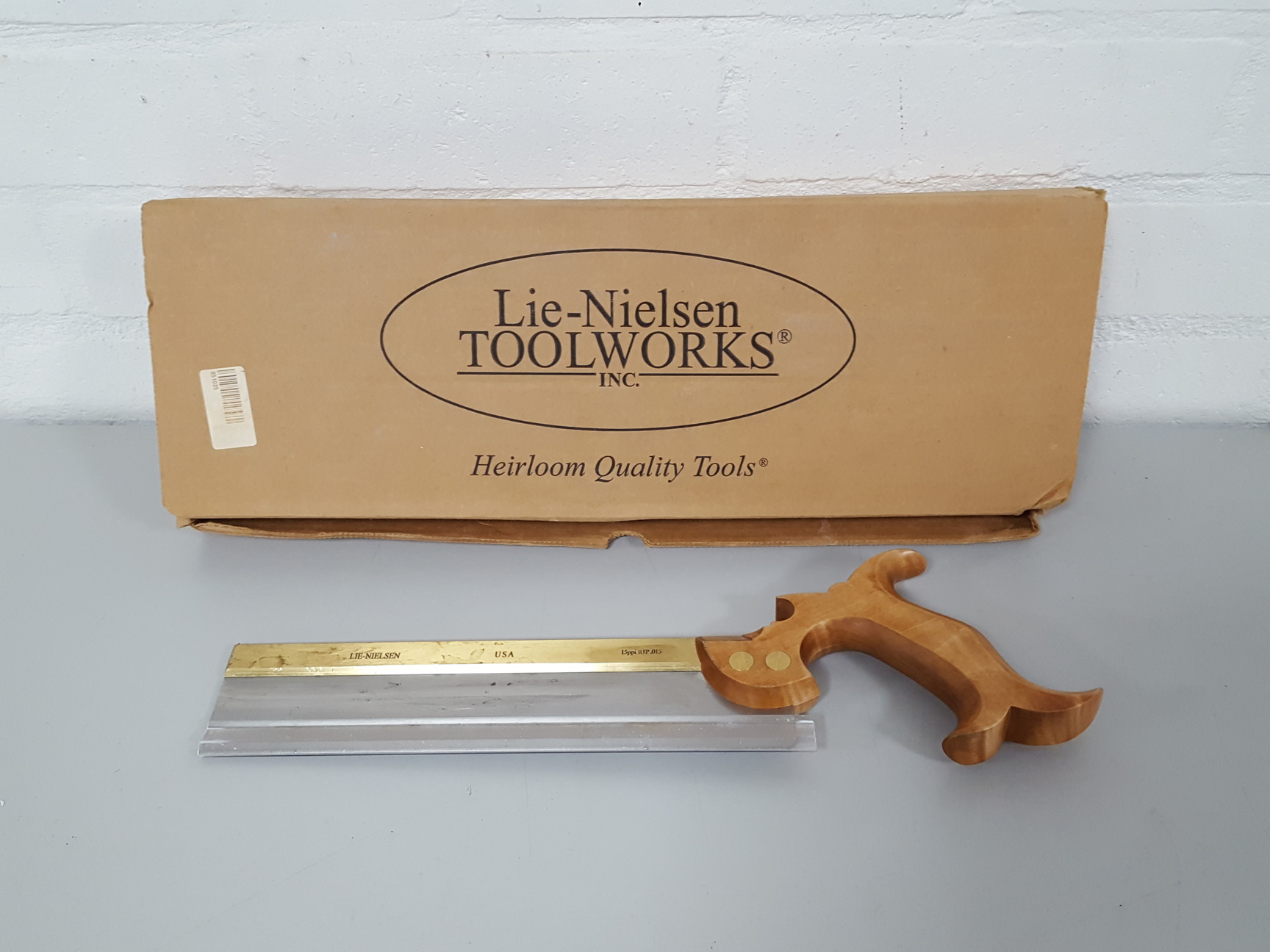 Image of Lie-Nielsen Toolworks Dovetail Saw 15ppi RIP .015 Wood Work Cabinet Makers