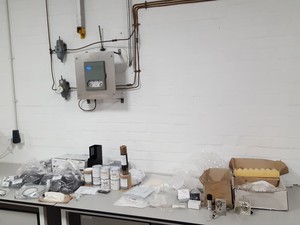 Thumbnail image of MicroMass Q-Tof & Q-Tof-Global Mass Spectrometer + Edwards E2M28 Lab