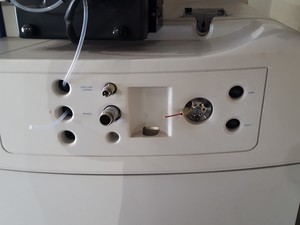 Thumbnail image of MicroMass Q-Tof & Q-Tof-Global Mass Spectrometer + Edwards E2M28 Lab