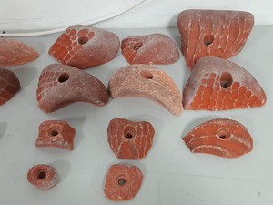 Thumbnail image of Lot of 18 Orange Bouldering / Rock Climbing Grips Hand / Foot - No Bolts