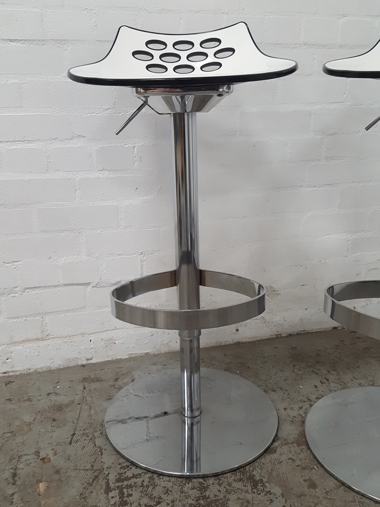 Image of 2x Jam Calligaris Bar Stool Chair Italian Designer Acrylic
