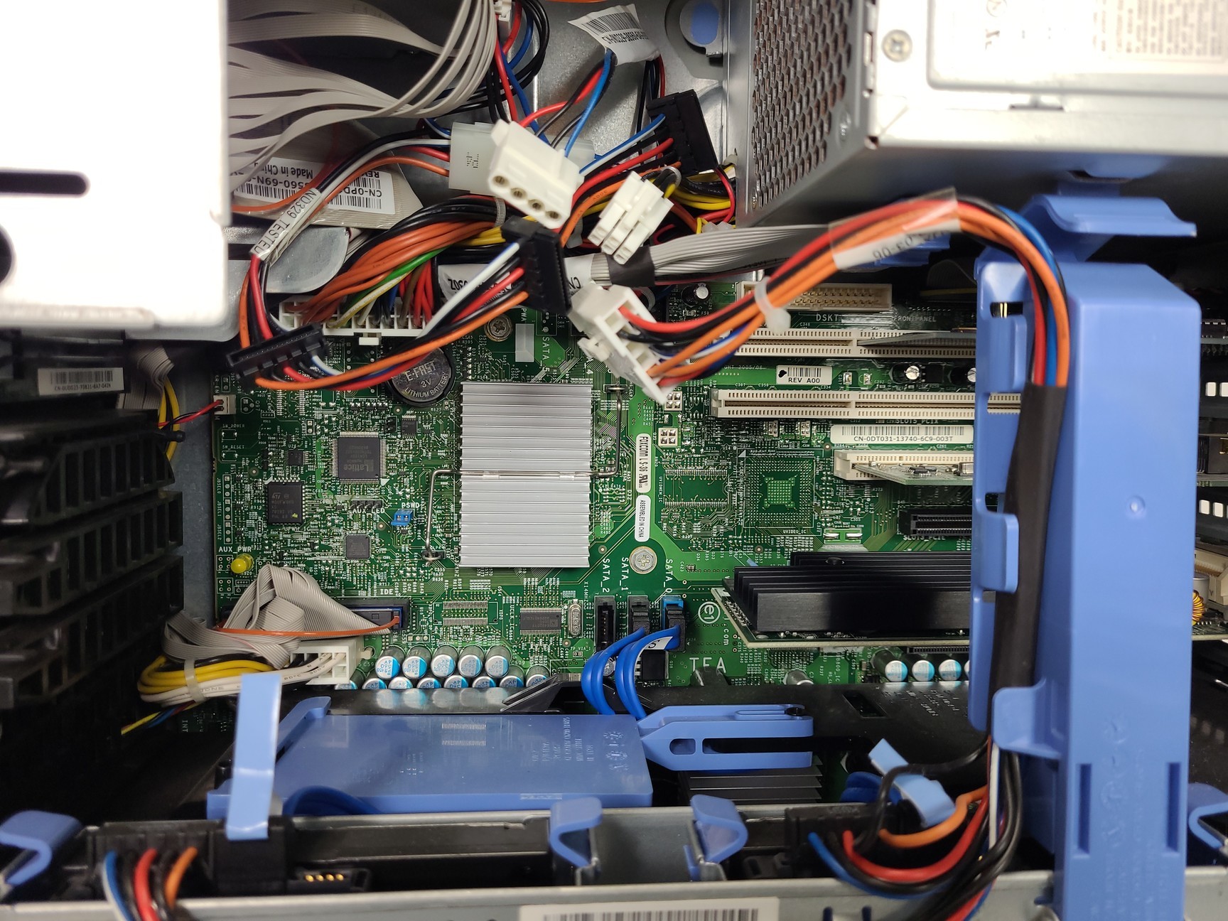 Image of Dell Precision 490 Desktop PC with Sealevel 7106 PCi Card (Affymetrix) Lab