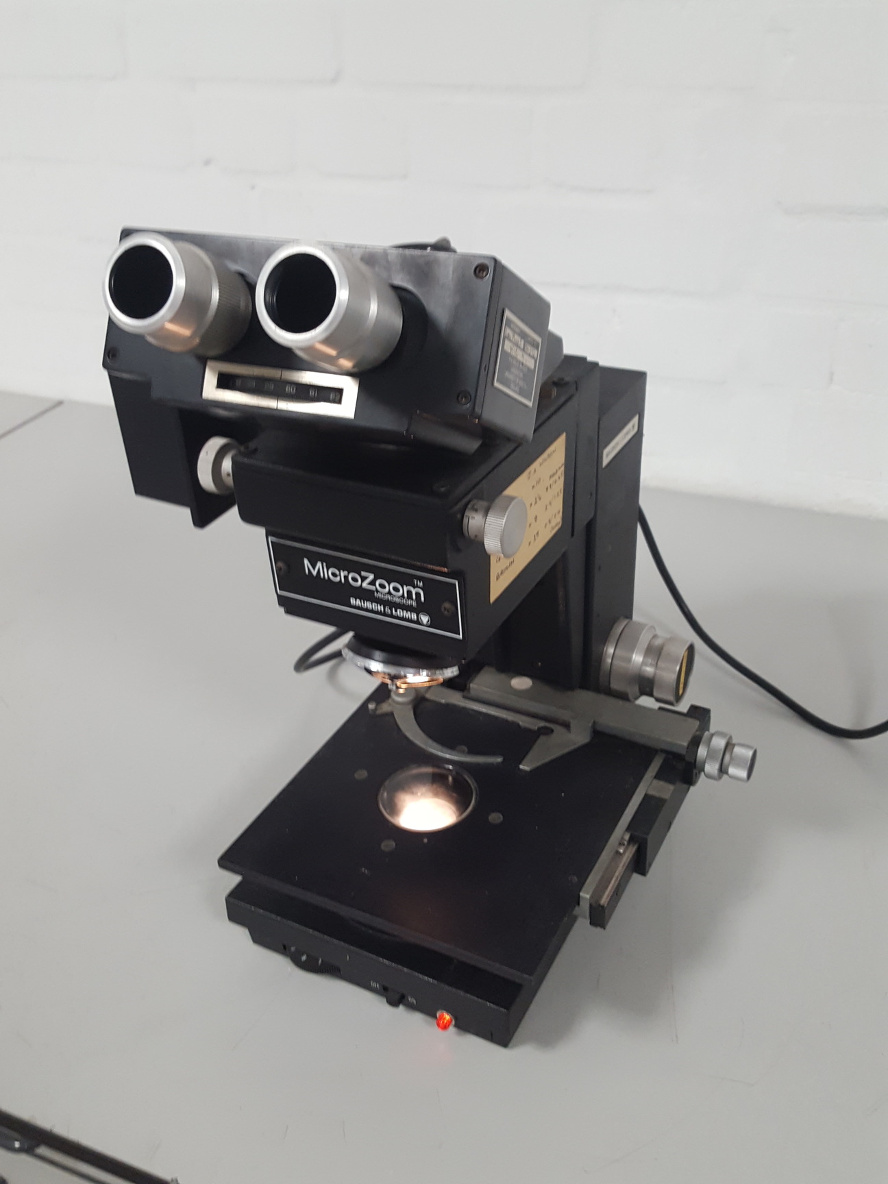 Bausch & Lomb MicroZoom Metallurgical Inspection Microscope Lab