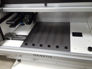 Thumbnail image of Genetix Qarray 2 Microarray Spotter Plant Cloning Unit Lab