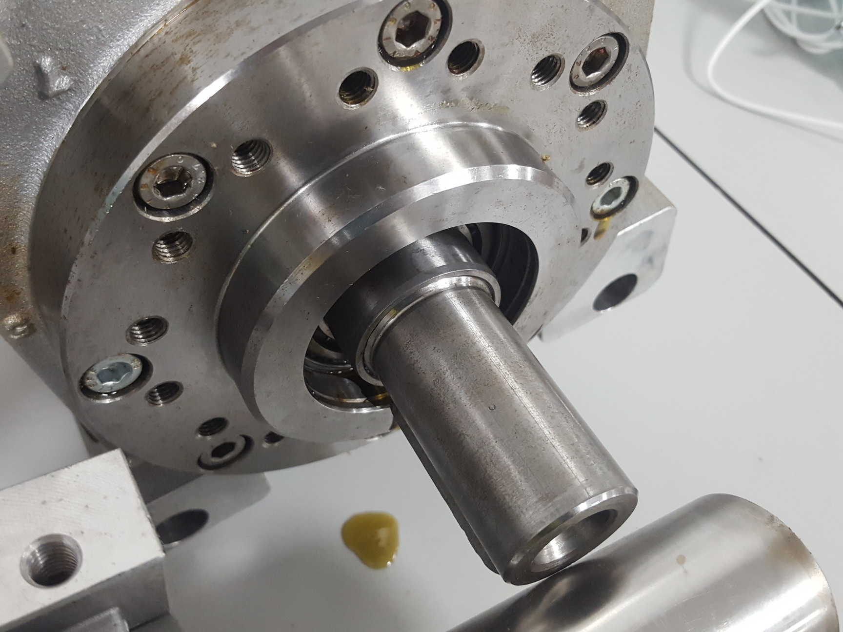 Image of Baldor Brushless AC Servomotor SV90B-275A Motor + Gearbox Gudel 454518