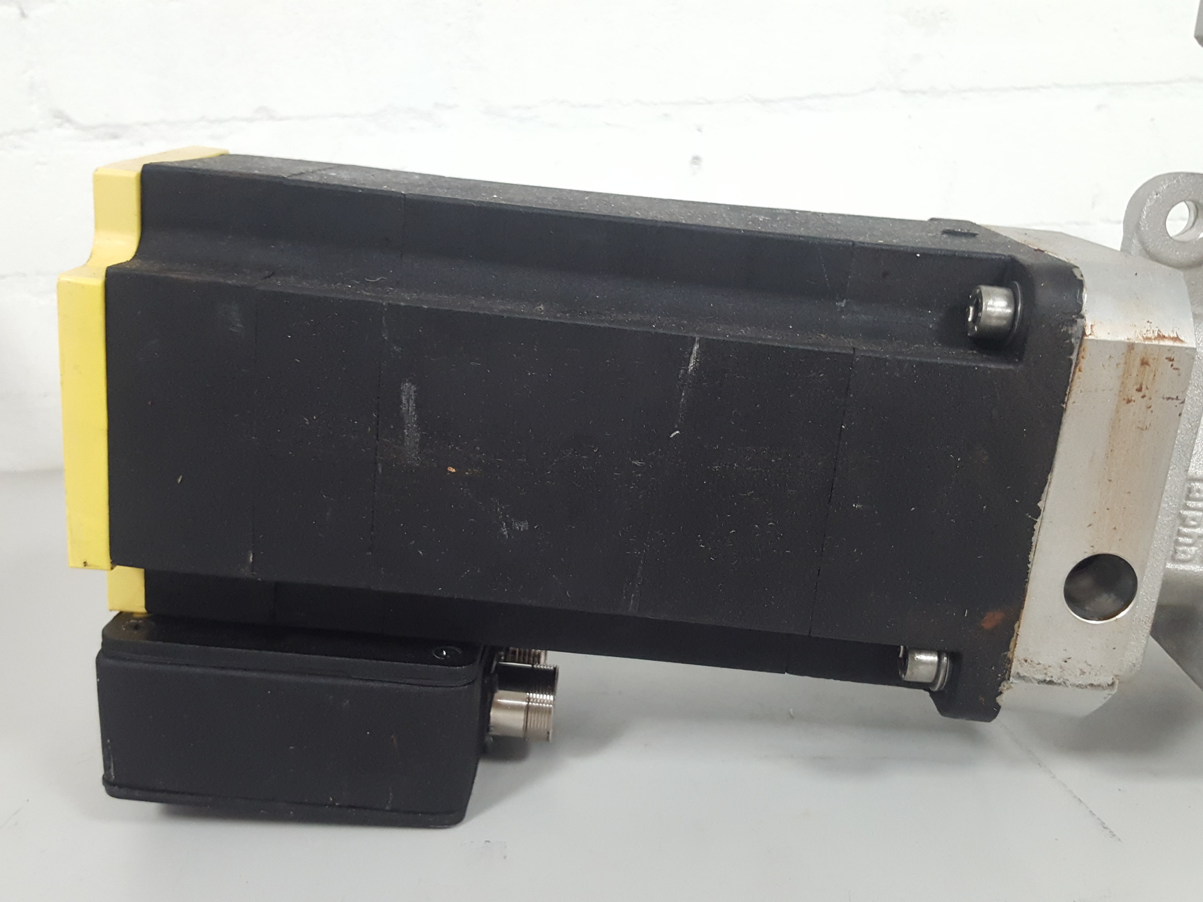 Image of Baldor Brushless AC Servomotor SV90B-275A Motor + Gearbox Gudel 454518