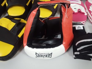 Thumbnail image of Job Lot Boxing Kickboxing MMA Hit Kick Pads Gloves Headgear Lonsdale Gym