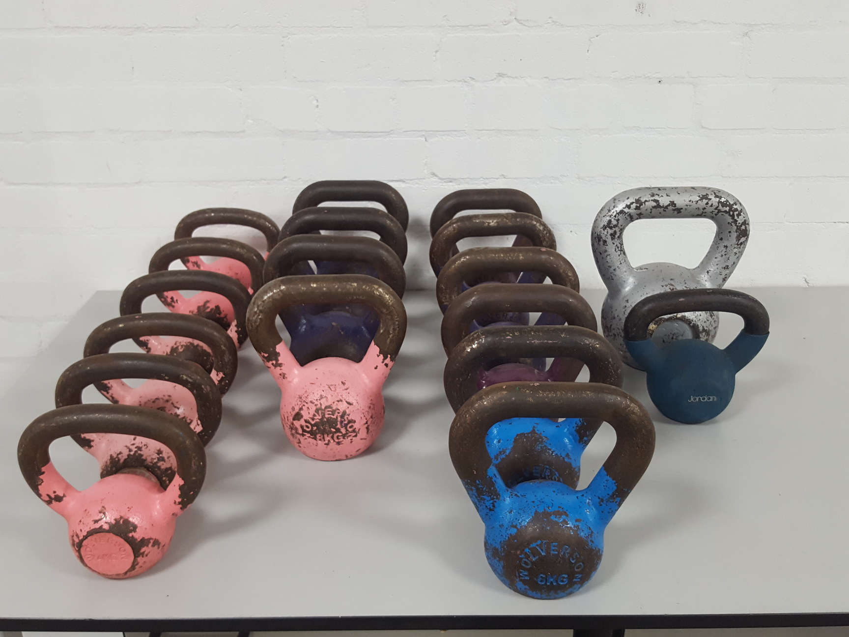 Image of Wolverson Jordan 4kg 6kg 8kg 10kg Kettlebells Gym Equipment