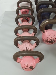 Thumbnail image of Wolverson Jordan 4kg 6kg 8kg 10kg Kettlebells Gym Equipment