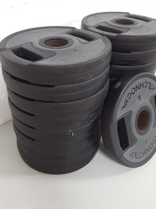 Thumbnail image of Lot of 17 x 5kg Technogym Olympic Gym Weight Plates Gym Equipment