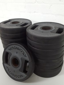 Thumbnail image of Lot of 17 x 5kg Technogym Olympic Gym Weight Plates Gym Equipment