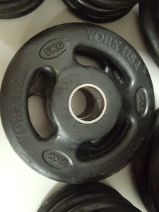 Thumbnail image of 162.5kg of York USA Olympic Weight Plates Gym 10kg, 5kg, 2.5kg, 1.25kg