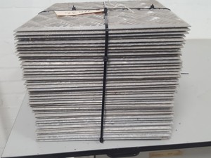 Thumbnail image of Lot of 32 Aluminium Tiles Chequer Plates (30cm x 30cm)