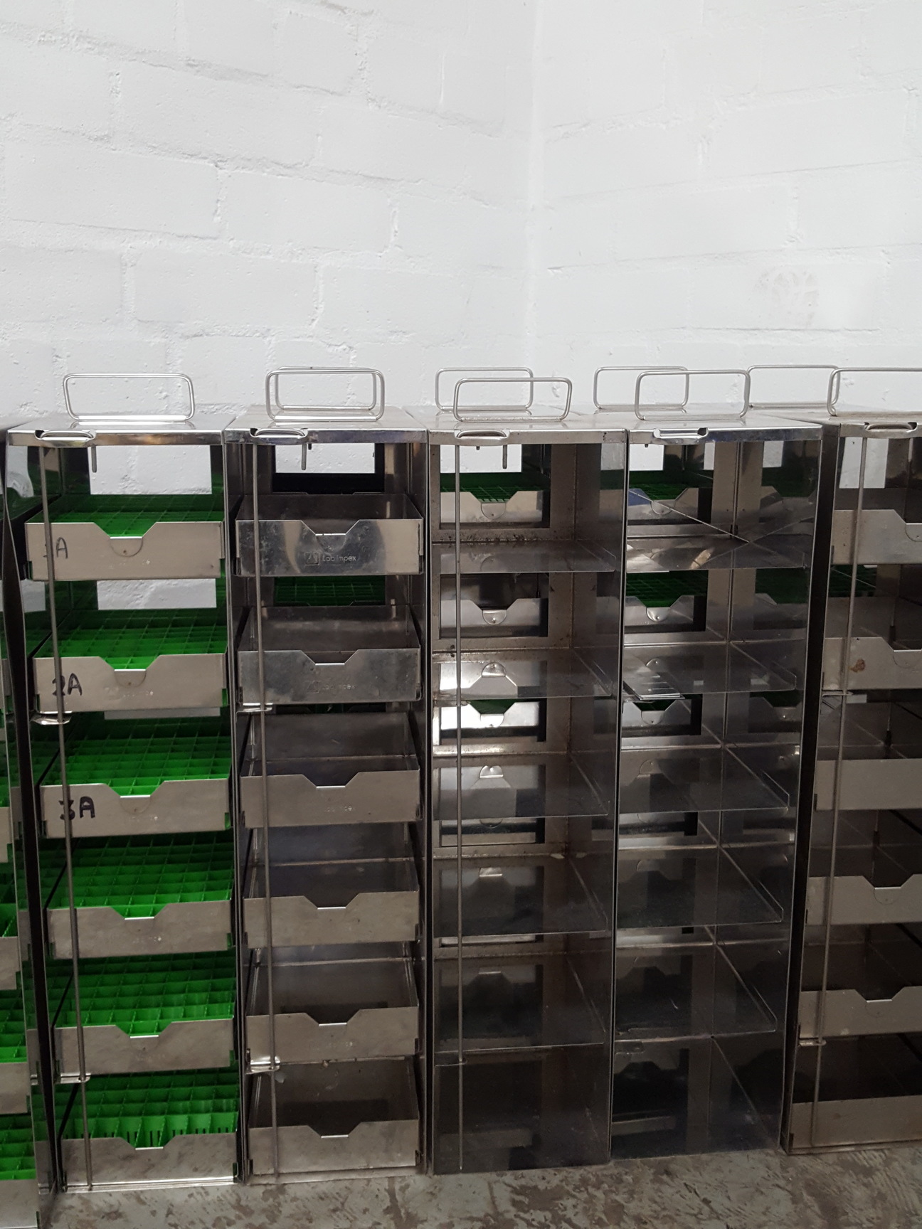 Image of Lot of 12 -80 Lab Freezer Storage Racks Lab 58cm x 14cm x 16.4cm