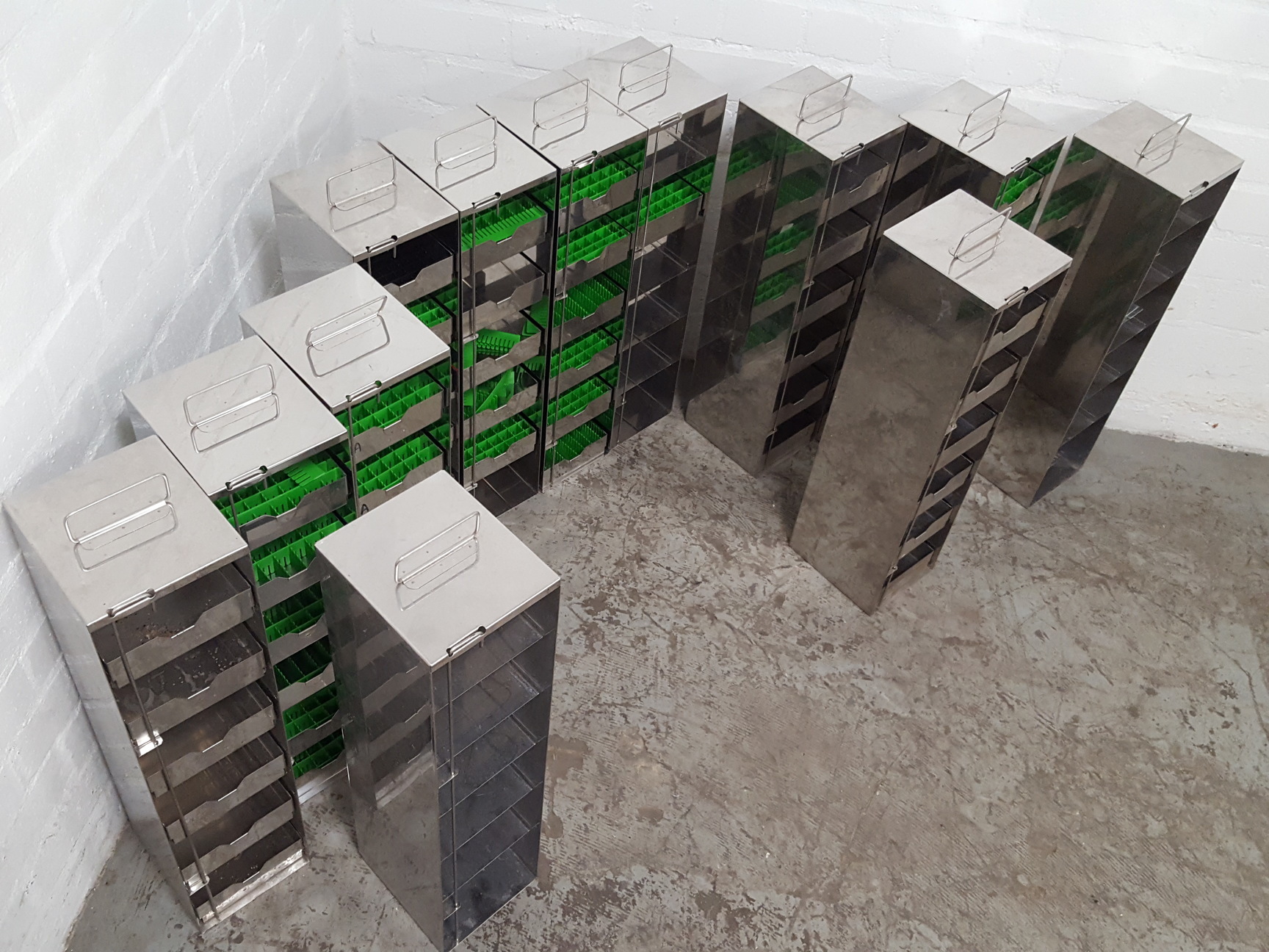 Image of Lot of 12 -80 Lab Freezer Storage Racks Lab 58cm x 14cm x 16.4cm