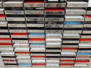 Thumbnail image of Lot of 23 Storage Racks -80 Freezer Storage Racks 45.5cm x 15.9cm x 23cm