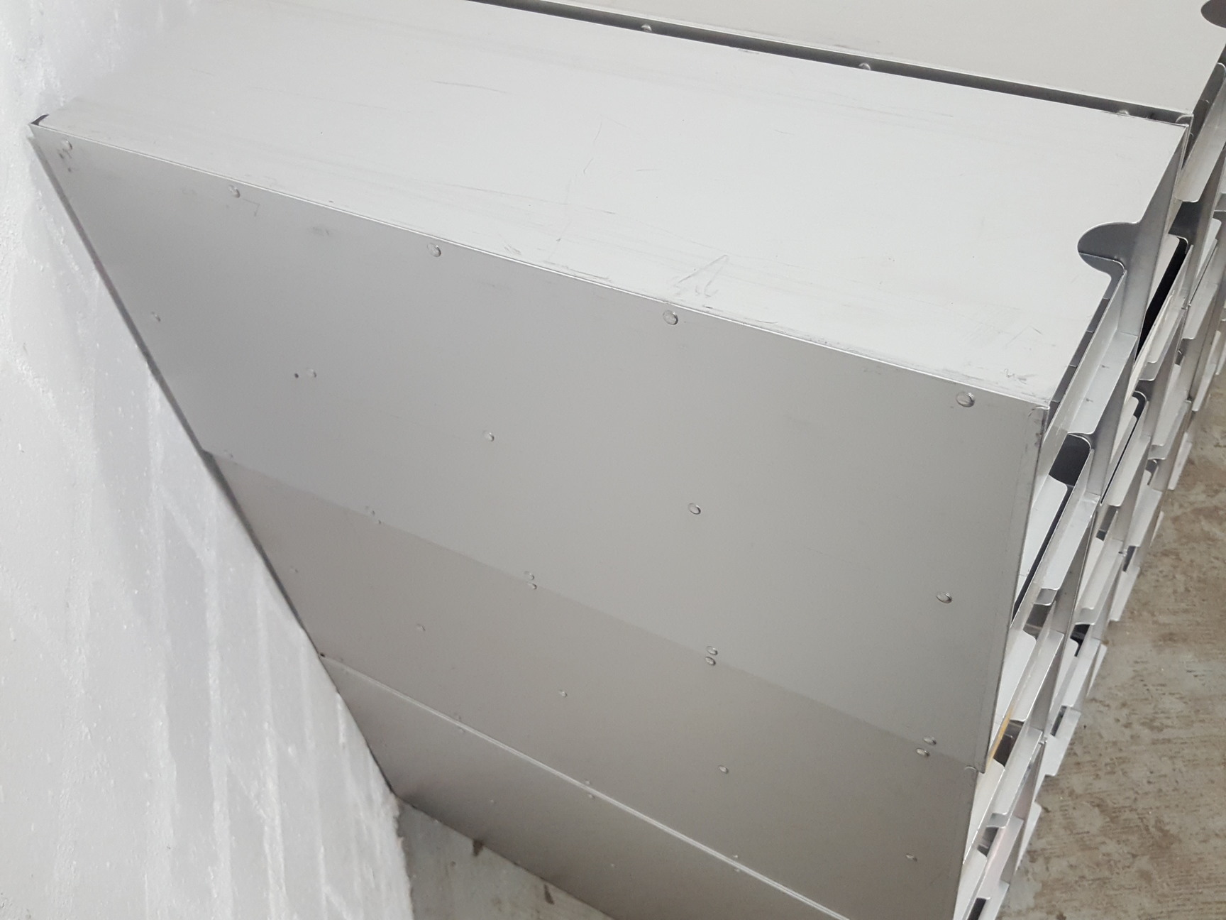 Image of Lot of 15 -80 Freezer Storage Racks Lab 46cm x 16cm x 21.8cm