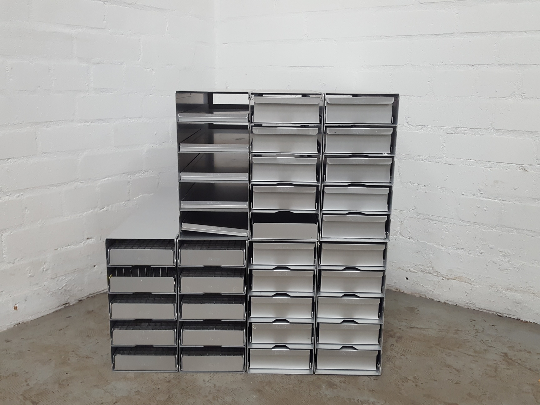 Image of Lot of 7 Sanyo -80 Freezer Storage Racks Lab 55.9cm x 14cm x 29cm