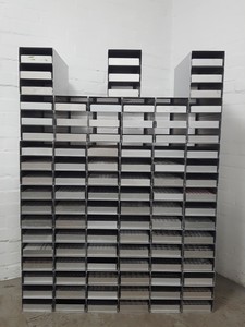 Thumbnail image of Lot of 33 Storage Racks -80 Freezer Racks 46.9cm x 22.2cm x 16.4cm