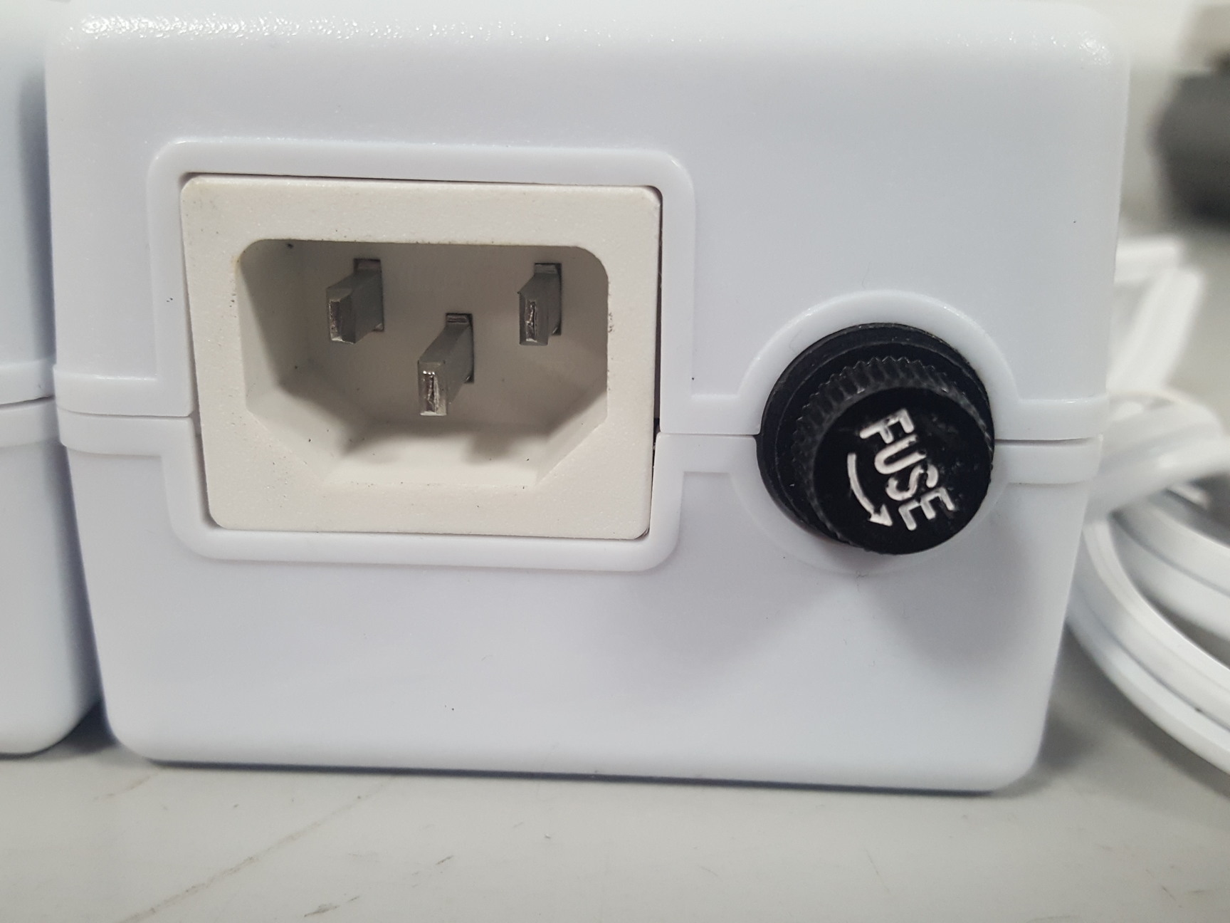 Image of 4x CGSW-1206250 AC/AC Step Down Transformers + 2x RunOne Variable 100V 50V 25V