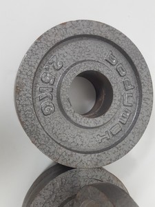 Thumbnail image of 8.75kg of Bodymax Metal Olympic Gym Weight Plates 2 x 2.5kg 3 x 1.25kg