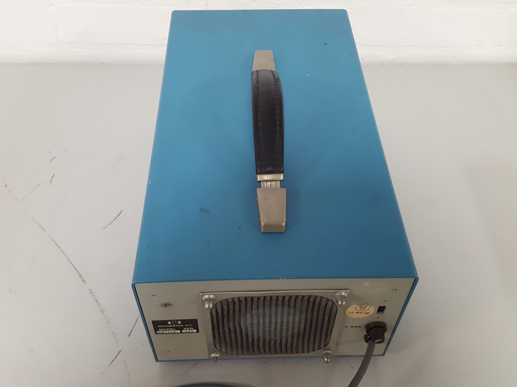 Image of ENI Model 411LA RF Power Amplifier Lab