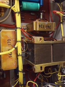 Thumbnail image of AEI VC 20 Ion Gauge Vacuum Control Unit Lab