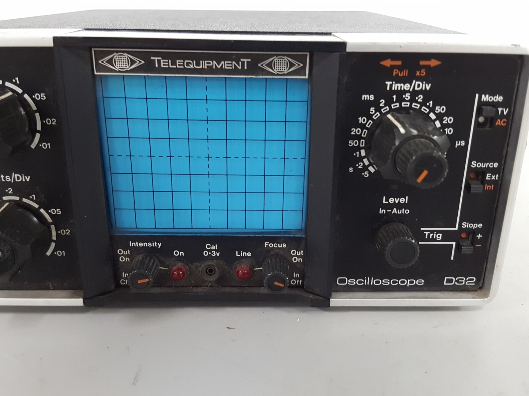 Image of Telequipment D32 Dual Channel Oscilloscope Lab - Spares / Repairs