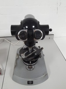 Thumbnail image of Carl Zeiss Microscope With Multiple Objectives